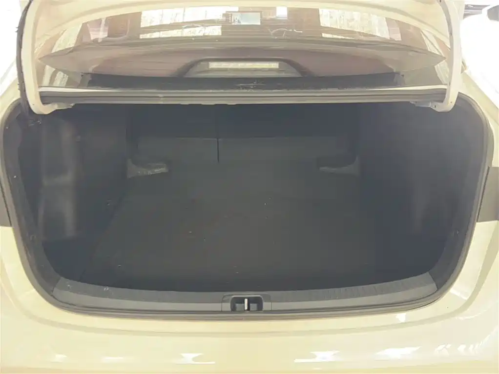 Toyota Levin 2024 Smart Hybrid 1.8L Luxury Edition фото 9
