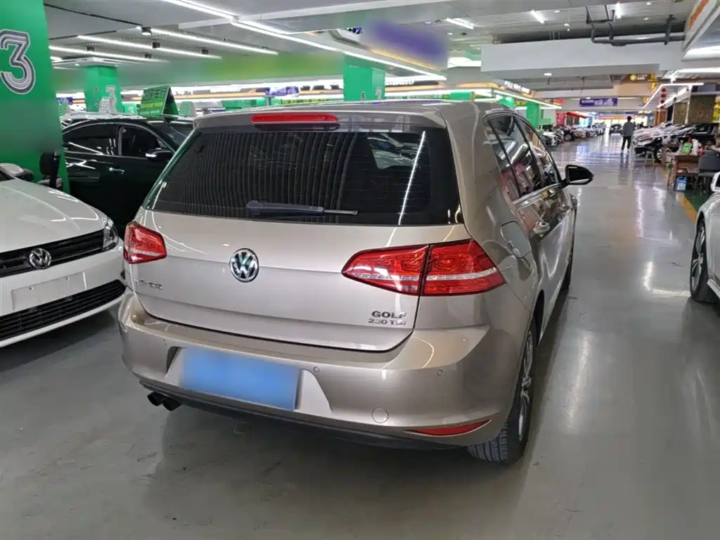 Volkswagen Golf 2016 230TSI Automatic Luxury фото 7