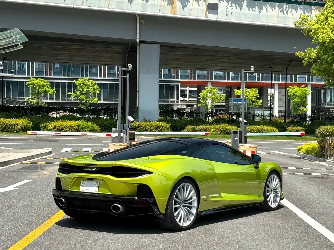 McLaren GT 2023 2023 4.0T Standard Model