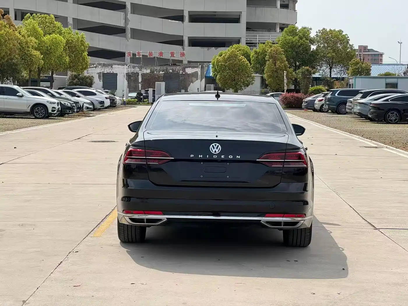 Volkswagen Phideon 2018 Facelift 380TSI FWD Business фото 7