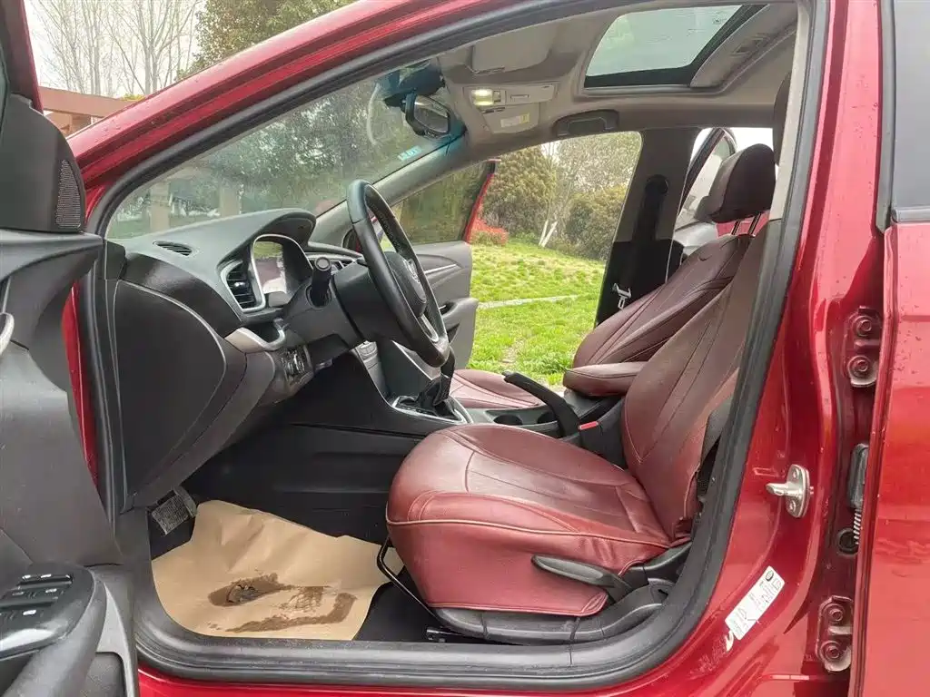 Buick Excelle 2019 18T Auto Connected Elite China VI фото 5