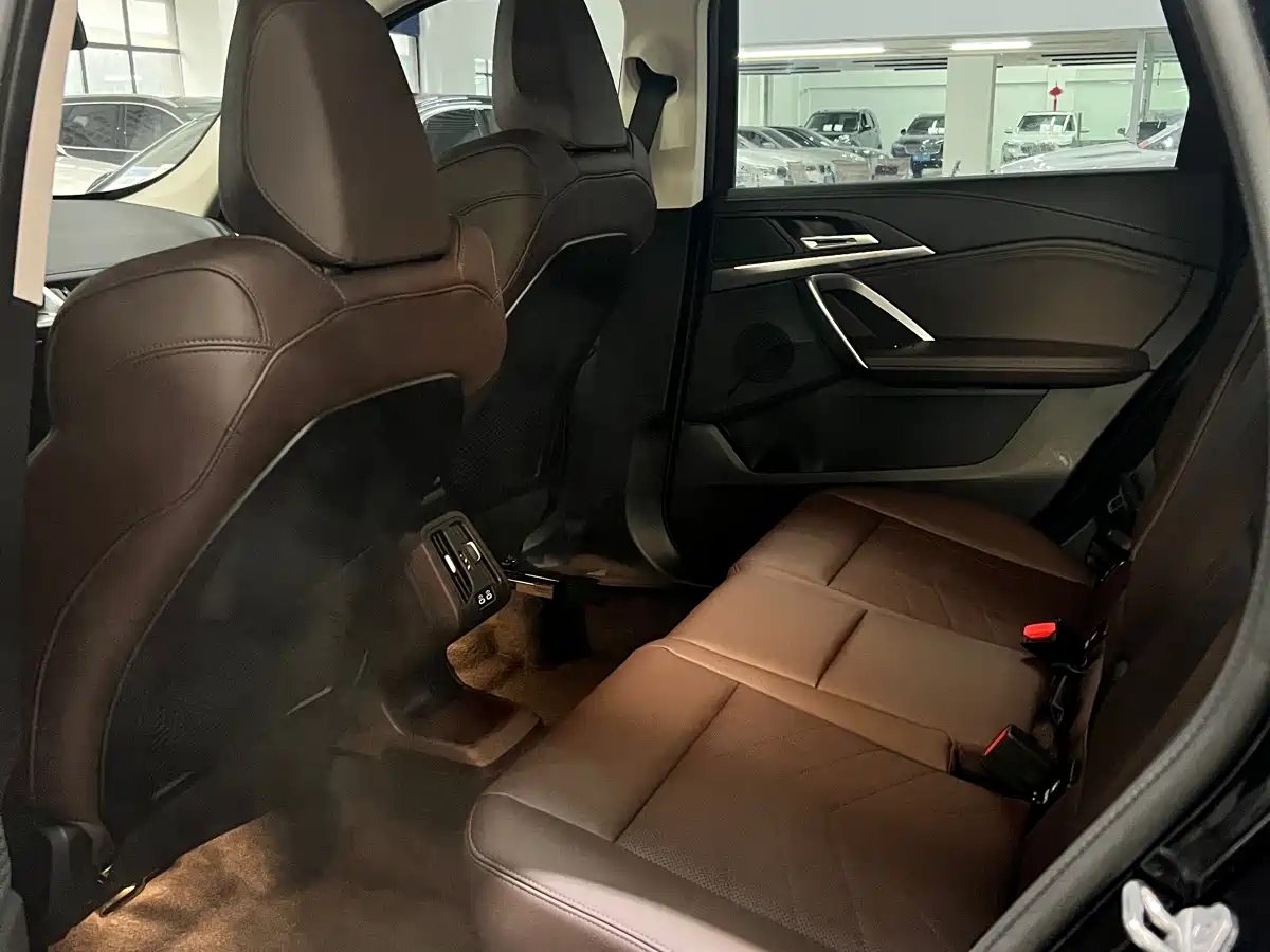 BMW X1 2024 sDrive25Li M Sport Package фото 9