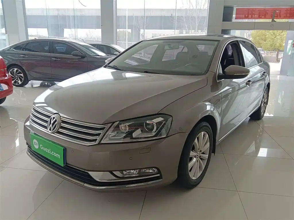 Volkswagen Magotan 2013 1.8TSI Luxury фото 2