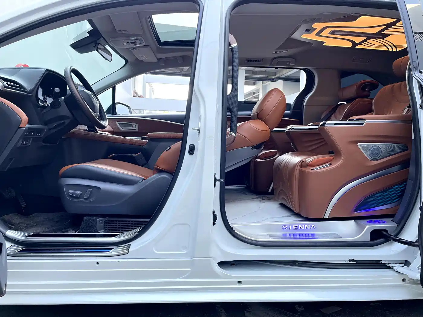 Toyota Sienna 2024 2.5L Hybrid Comfort Edition фото 20