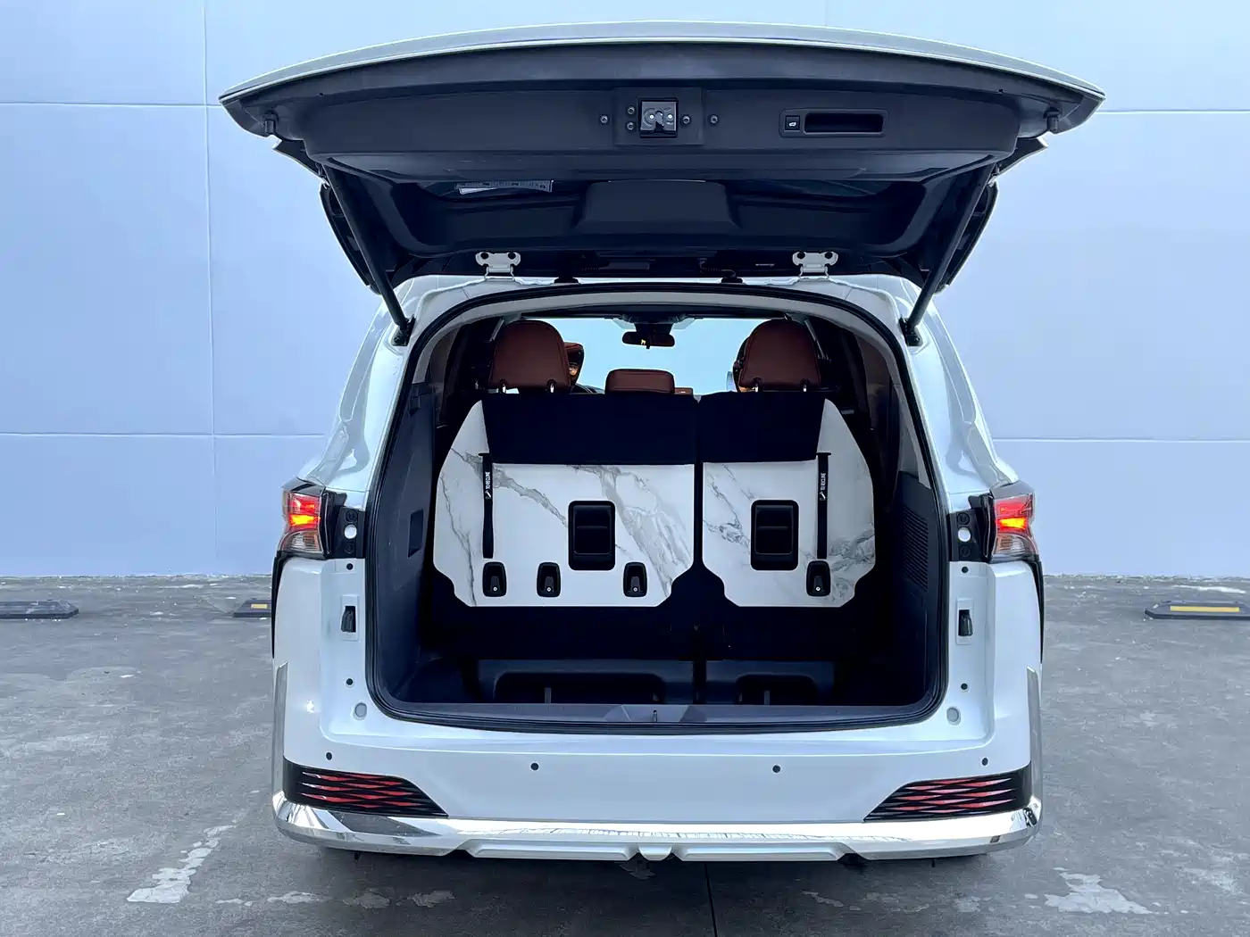Toyota Sienna 2024 2.5L Hybrid Comfort Edition фото 32