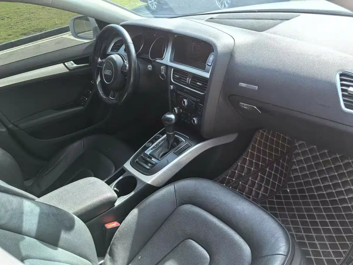 Фото 4 - Audi A5 (Import)