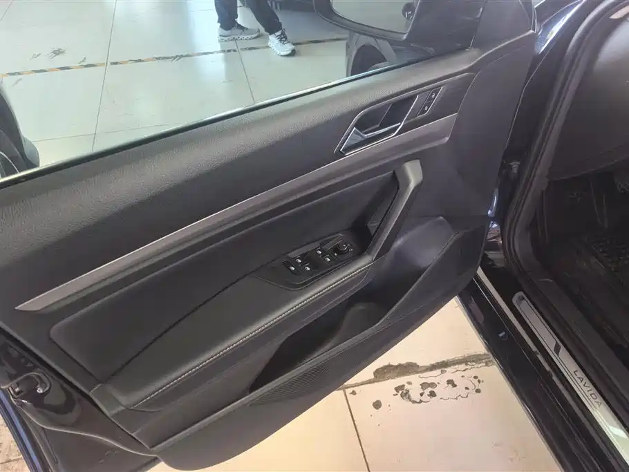 Volkswagen Lavida 2019 1.5L Auto Vision Edition China VI фото 7