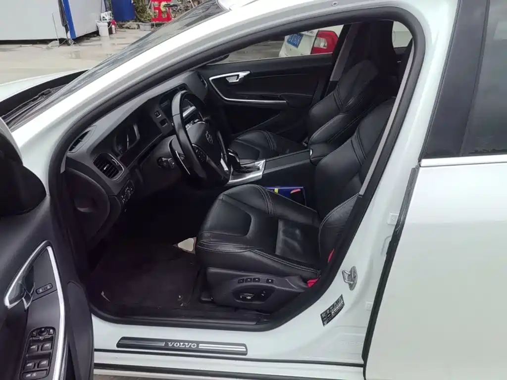 Volvo V60 2015 2015 T5 Inscription