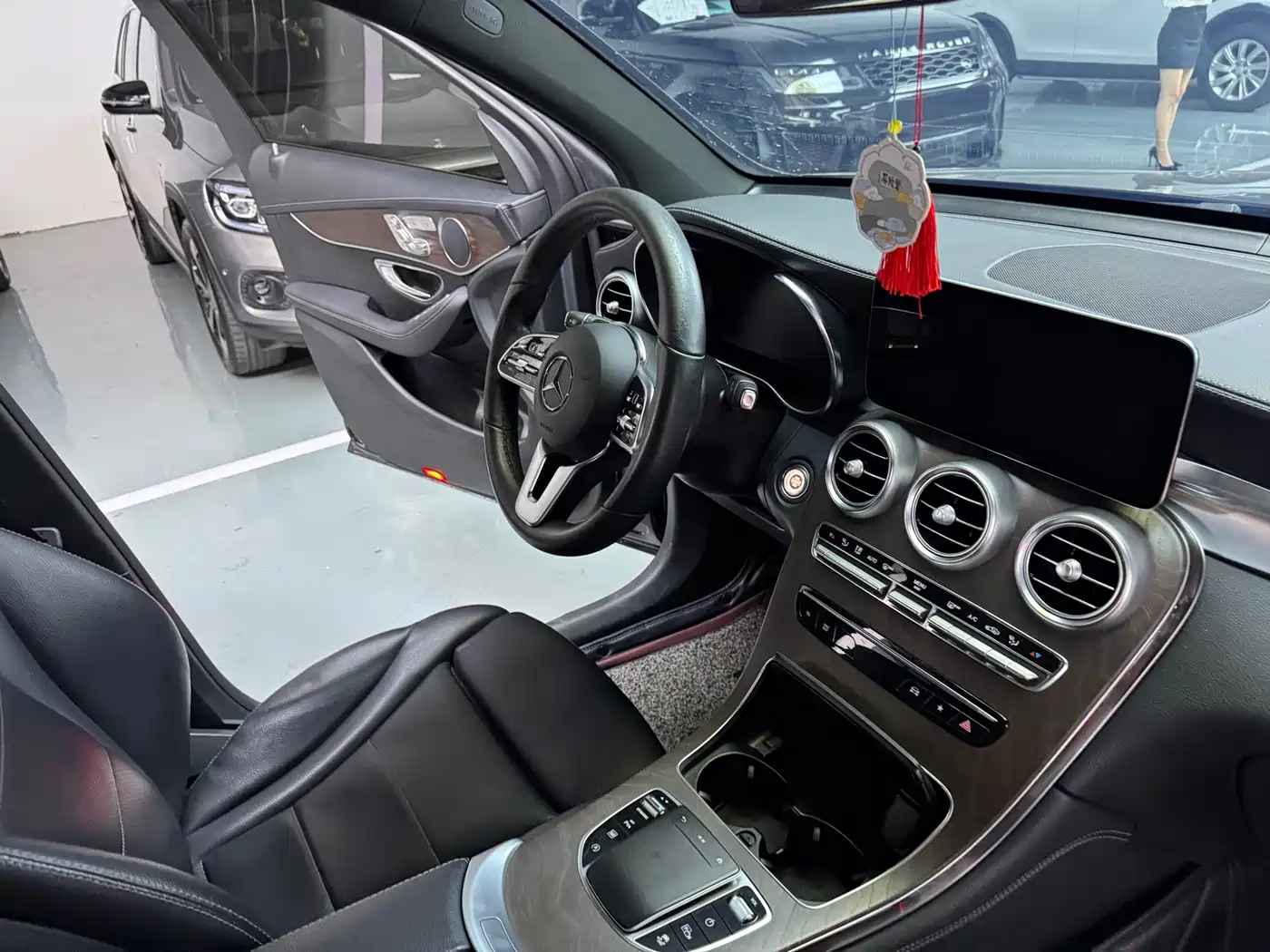 Mercedes-Benz GLC 2022 Model GLC 260 L 4MATIC Luxury Edition фото 14