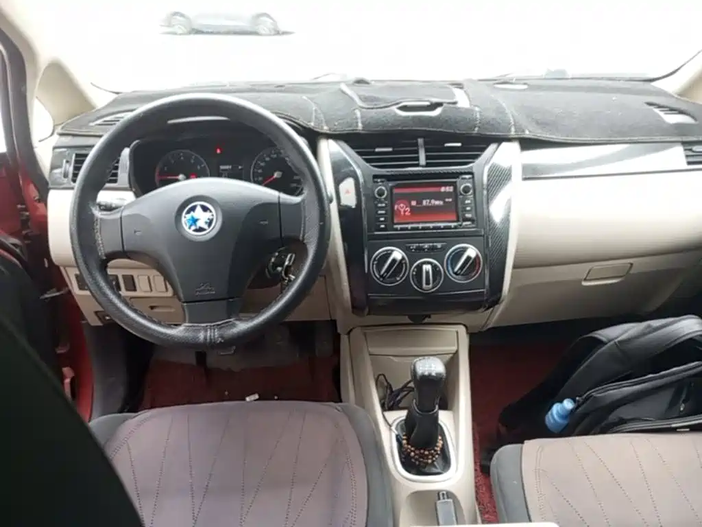 Venucia R50 2016 2015 1.6L Manual Fashion