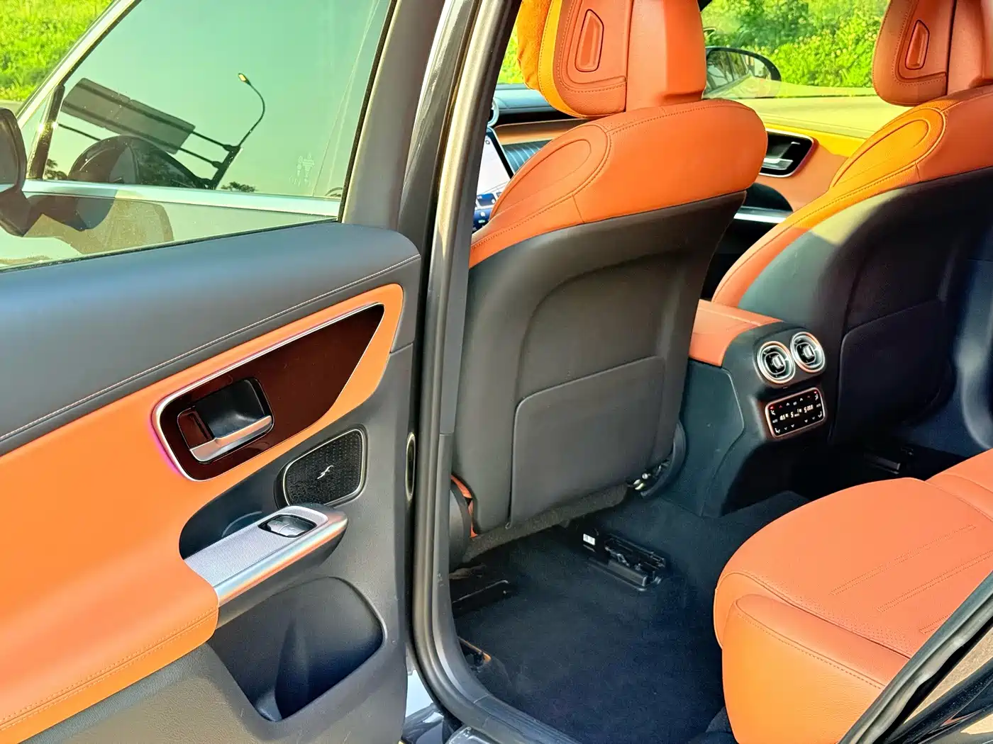 Mercedes-Benz GLC, миниатюра 8