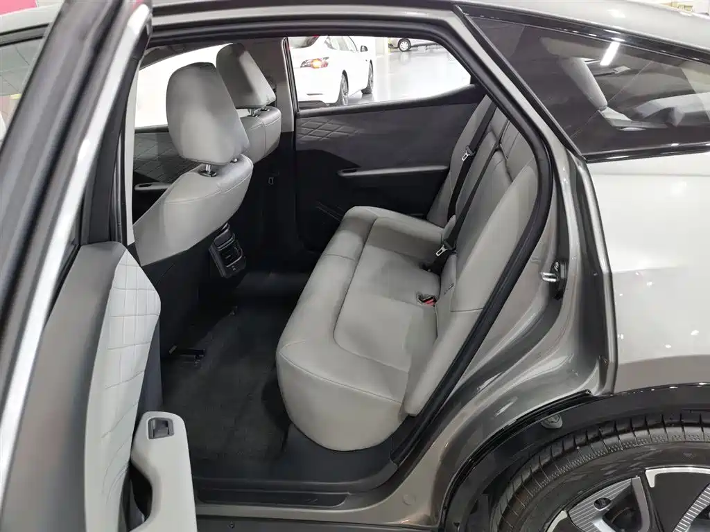 Toyota bZ3 2024 517km Elite PRO фото 15