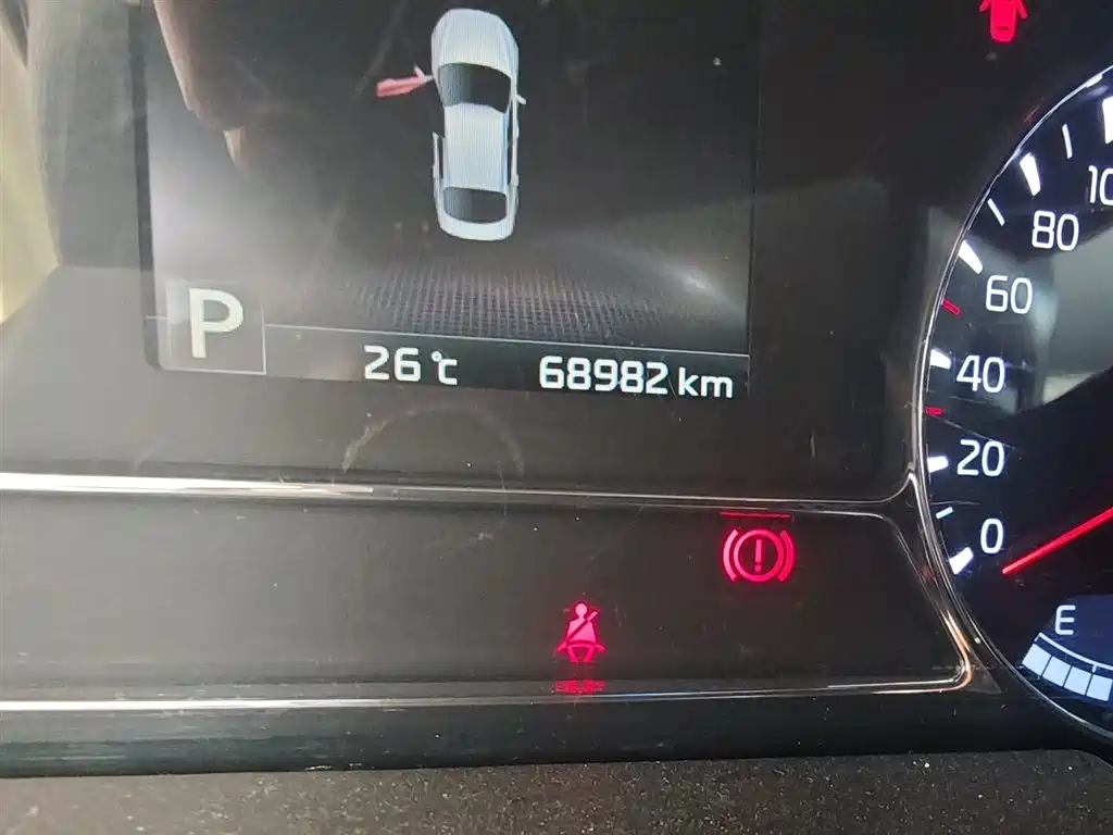 Kia K5 2014 2.0L Automatic LUXURY фото 8