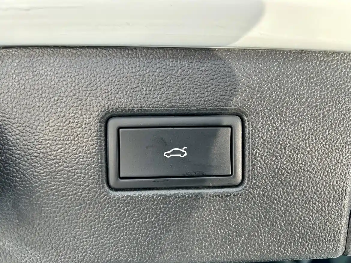 Volkswagen Tayron 2023 280TSI 2WD Luxury Plus Advanced Edition фото 25