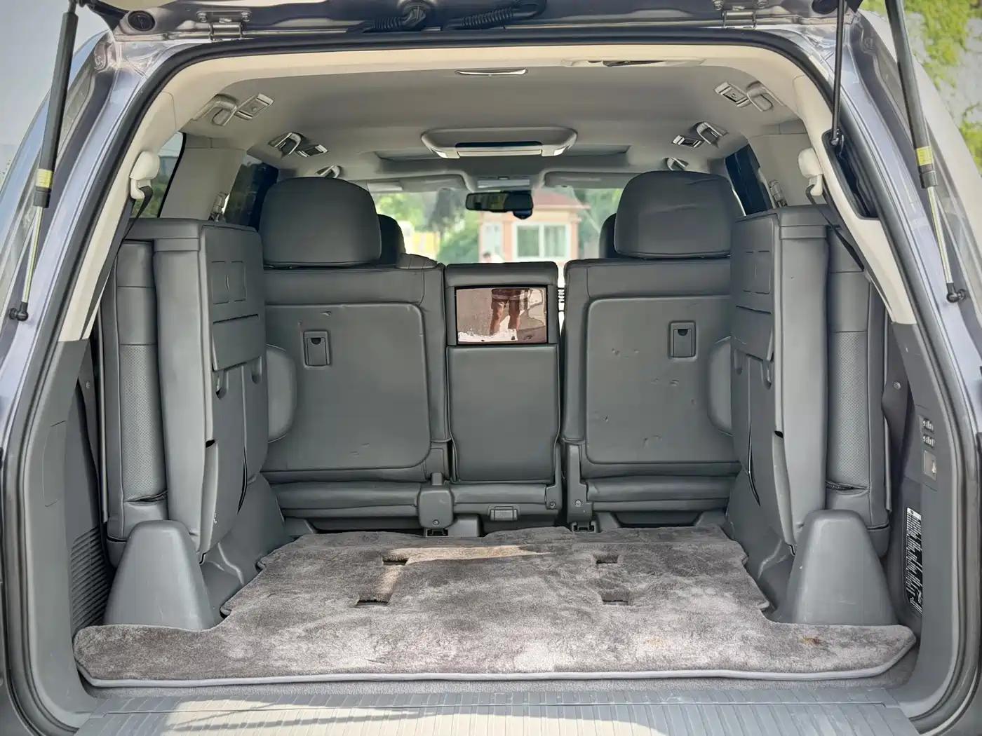 Lexus LX 2009 570 фото 18