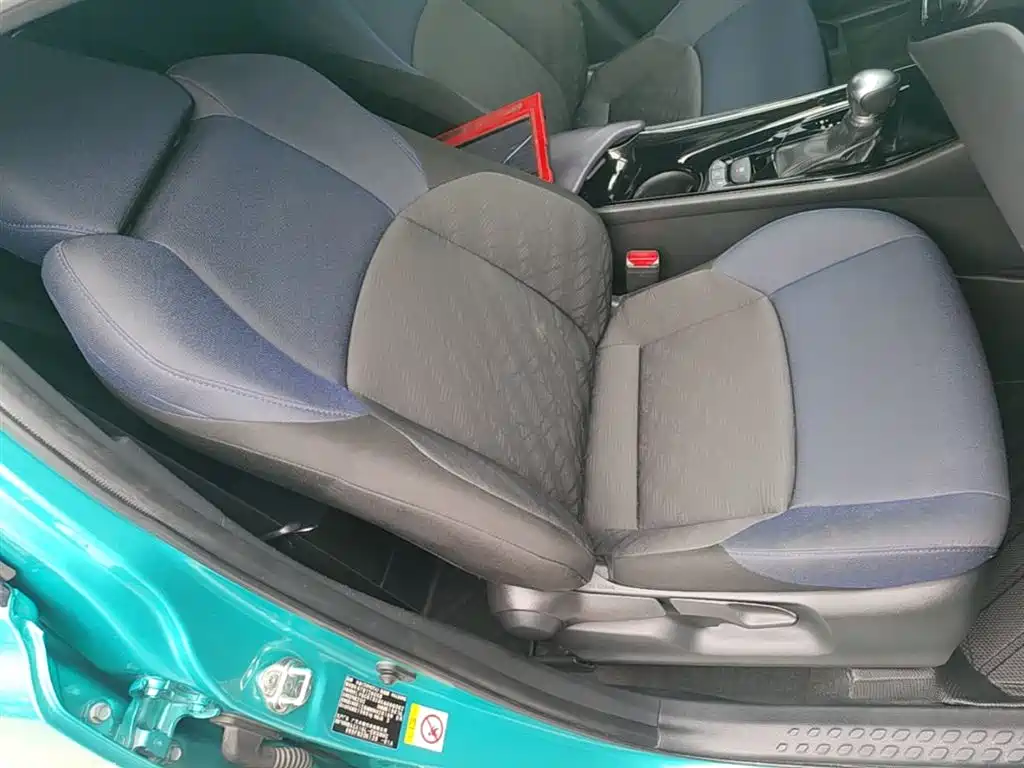 Toyota C-HR 2018 2.0L Leading Edition China VI фото 24
