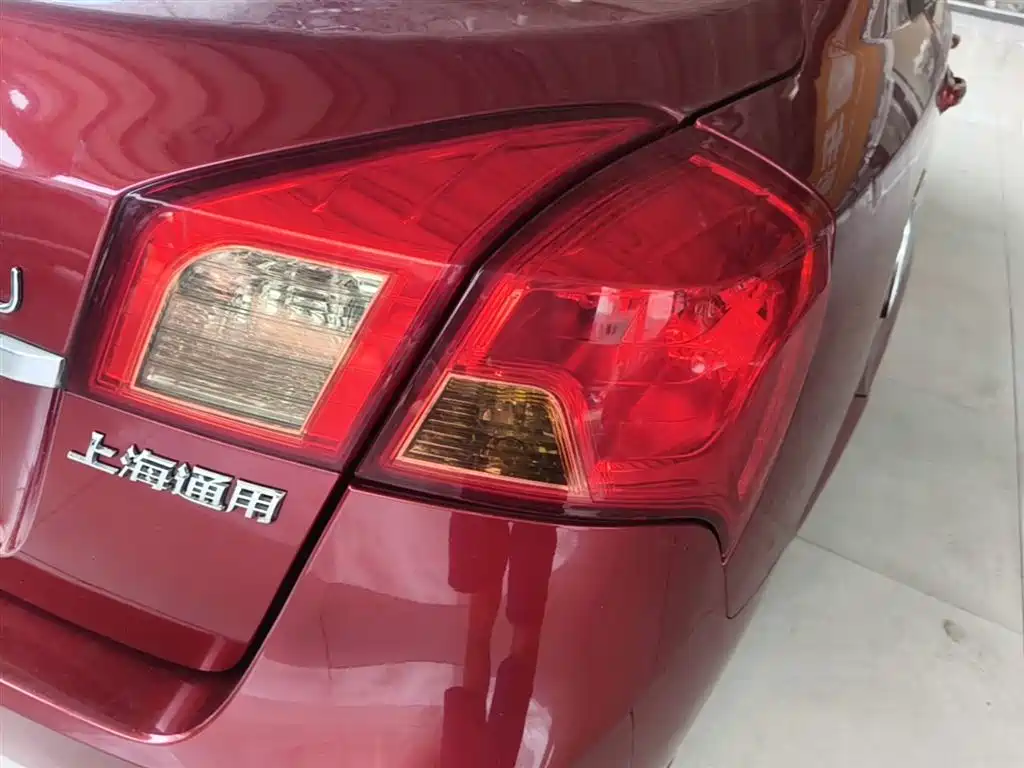 Buick Excelle 2015 1.5L Automatic Classic фото 8