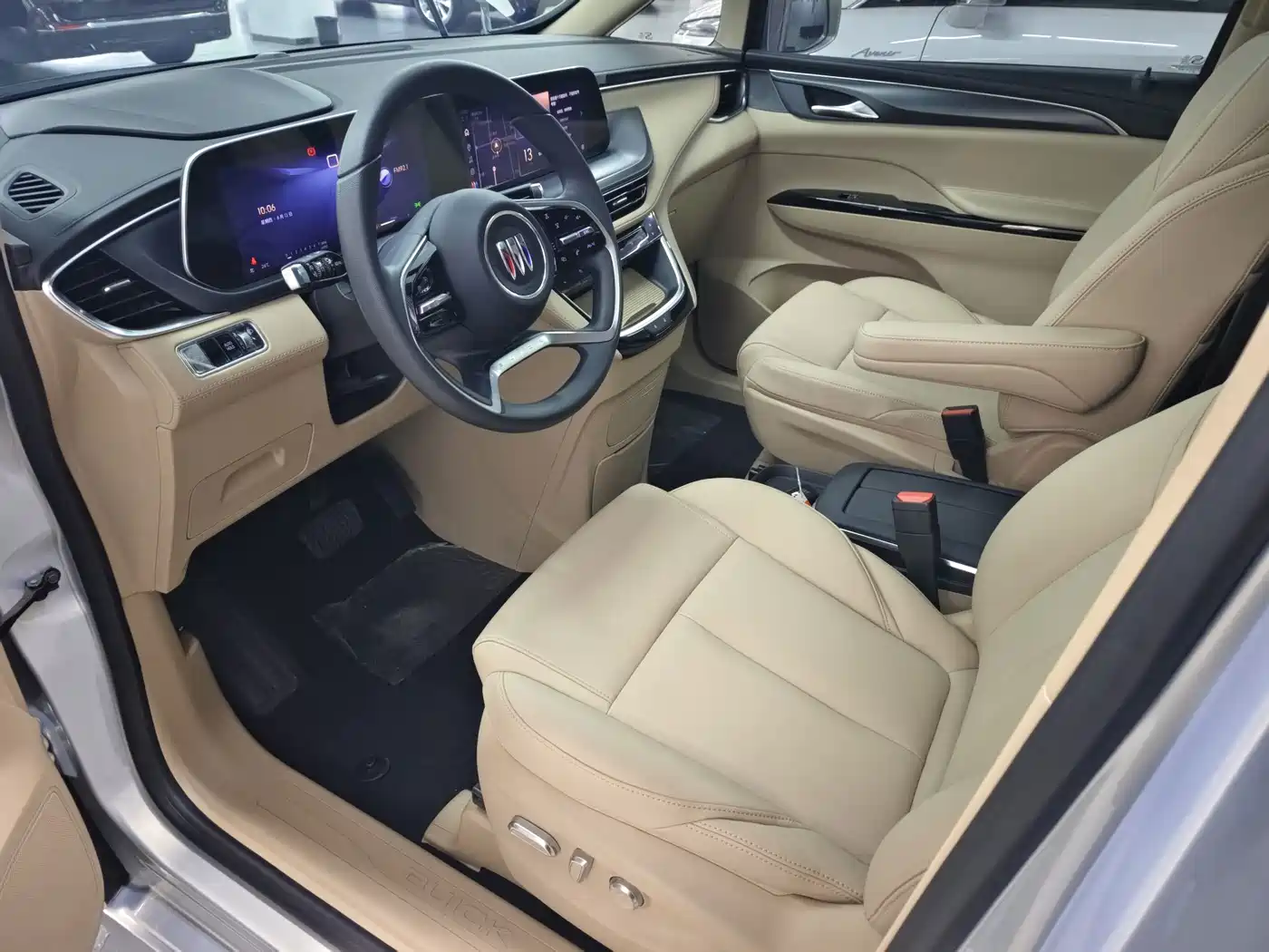 Buick GL8 2026 2025 Land Business Class First Edition