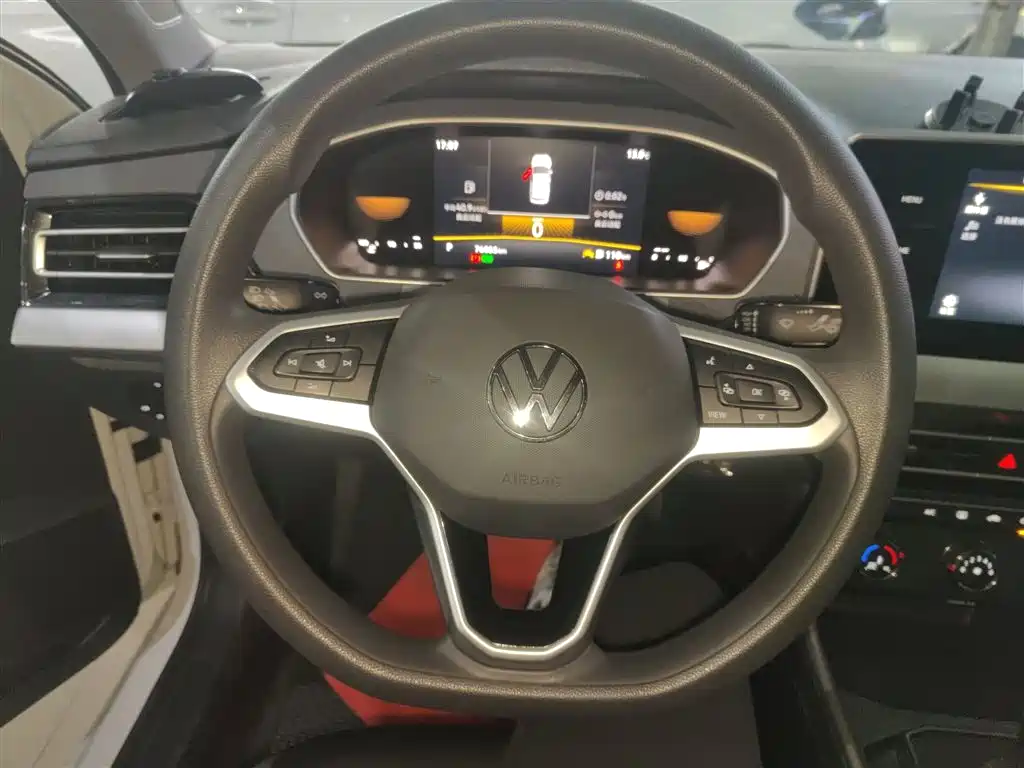Volkswagen Lavida 2024 Model 1.5L Automatic Delight Edition фото 7