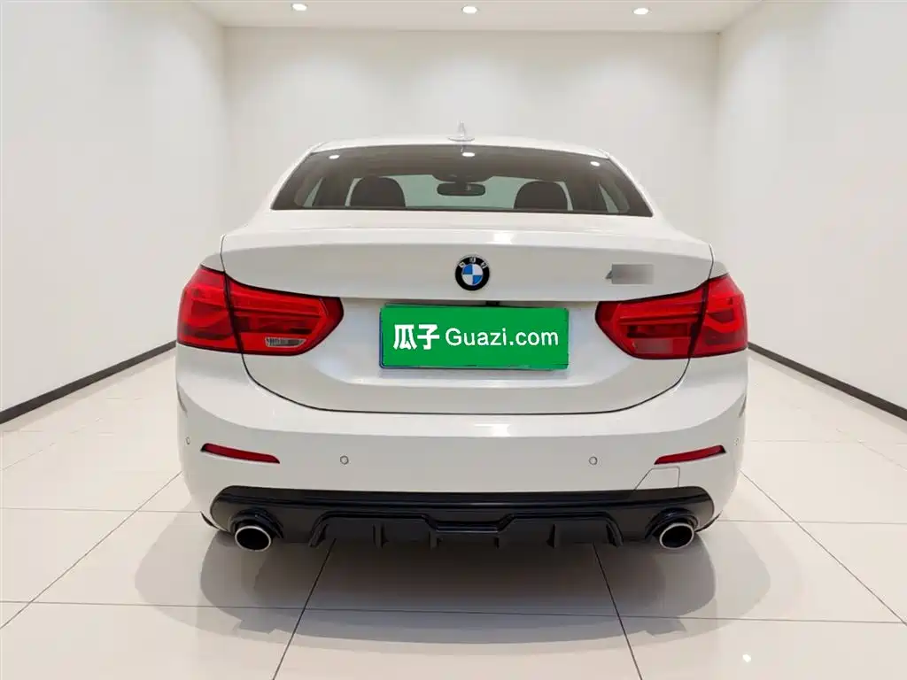 BMW 1 Series 2018 Facelift 118i Sport фото 5