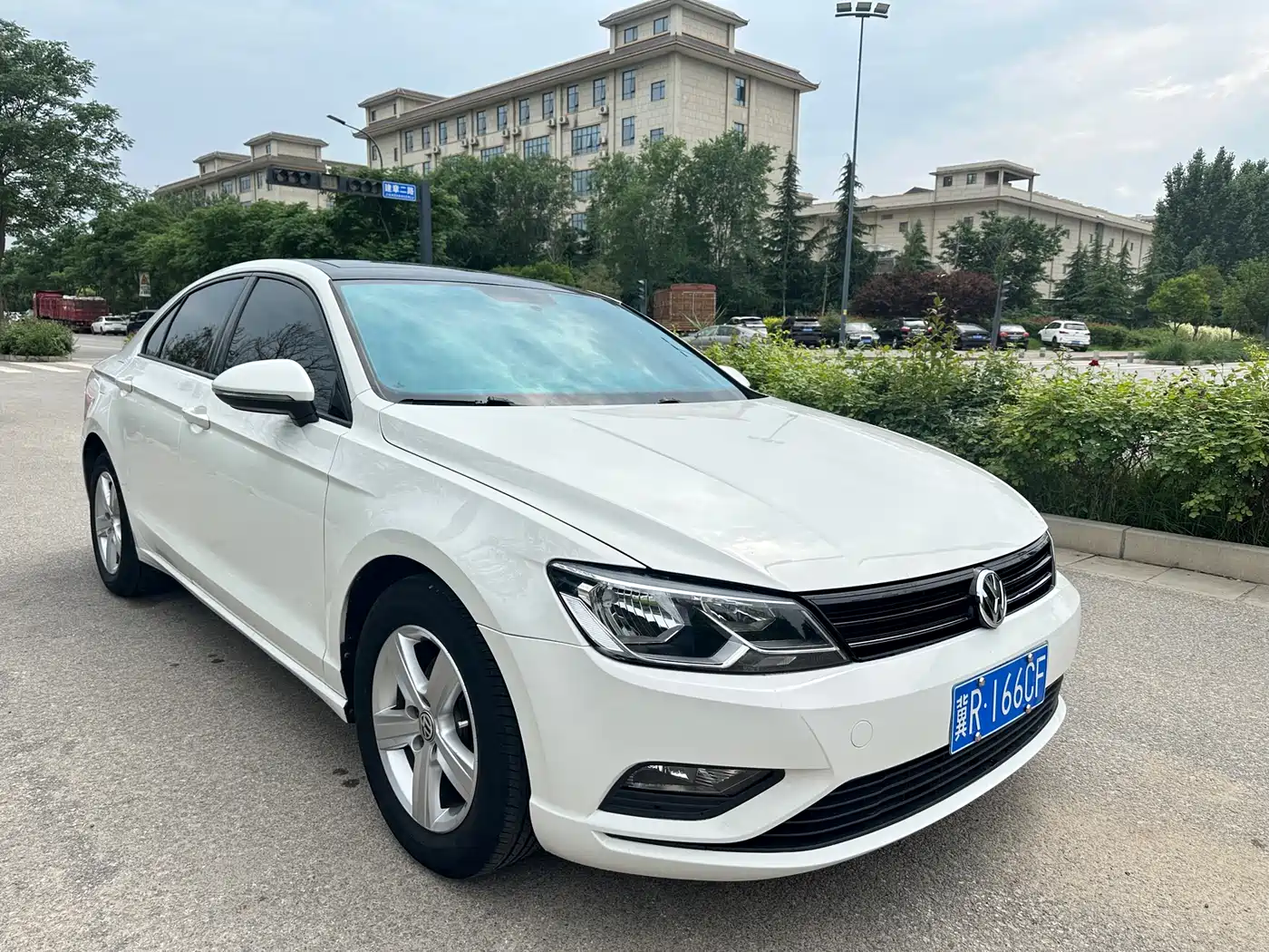 Volkswagen Lamando 2017 230TSI DSG Trend Edition фото 6