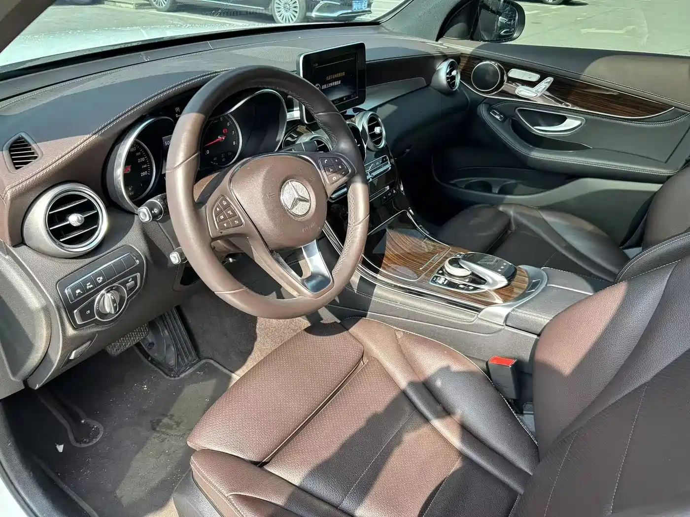 Mercedes-Benz GLC 2017 GLC 260 4MATIC Luxury фото 9