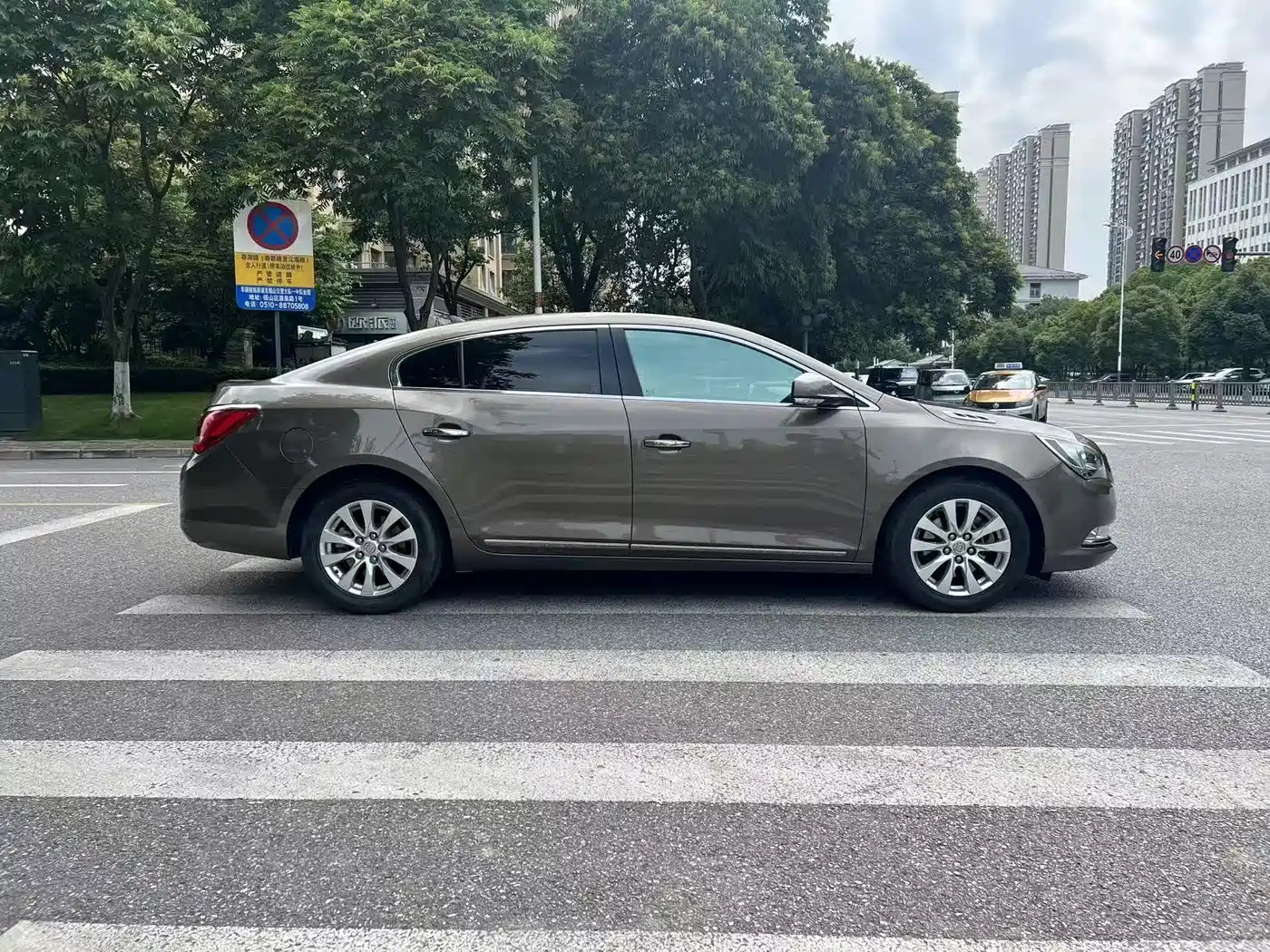 Buick LaCrosse 2013 2.4L SIDI Elite Comfort фото 7
