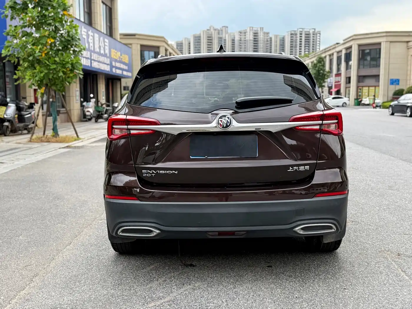 Photo 8 - Buick Envision Plus