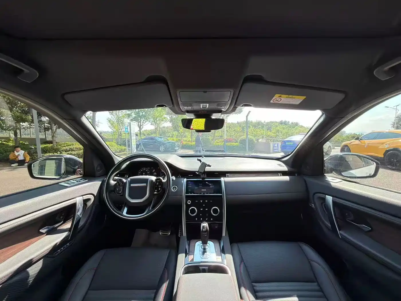 Land Rover Discovery Sport 2020 249PS R-Dynamic Performance Tech 7-seater фото 5