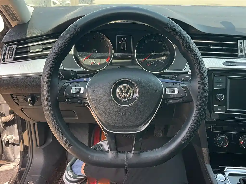 Volkswagen Magotan 2018 330TSI DSG Leading фото 5
