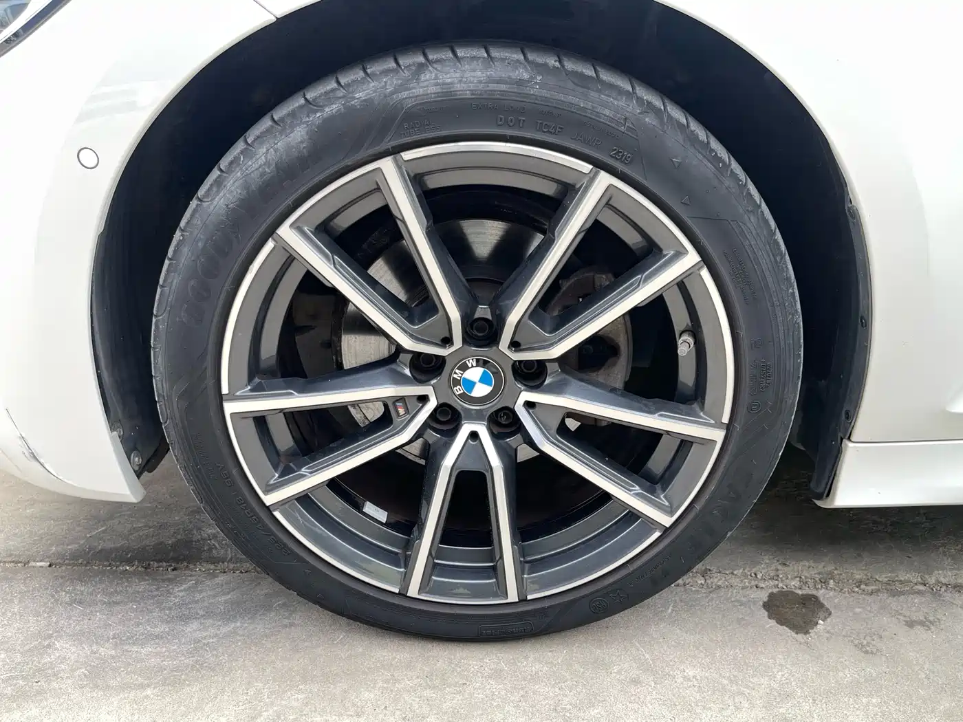 BMW 3 Series 2020 325Li M Sport Package фото 27