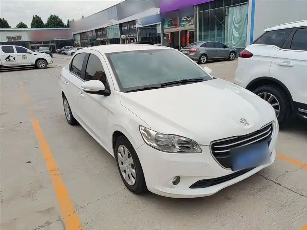 Peugeot 301 2016 1.6L Manual Comfort Edition фото 22