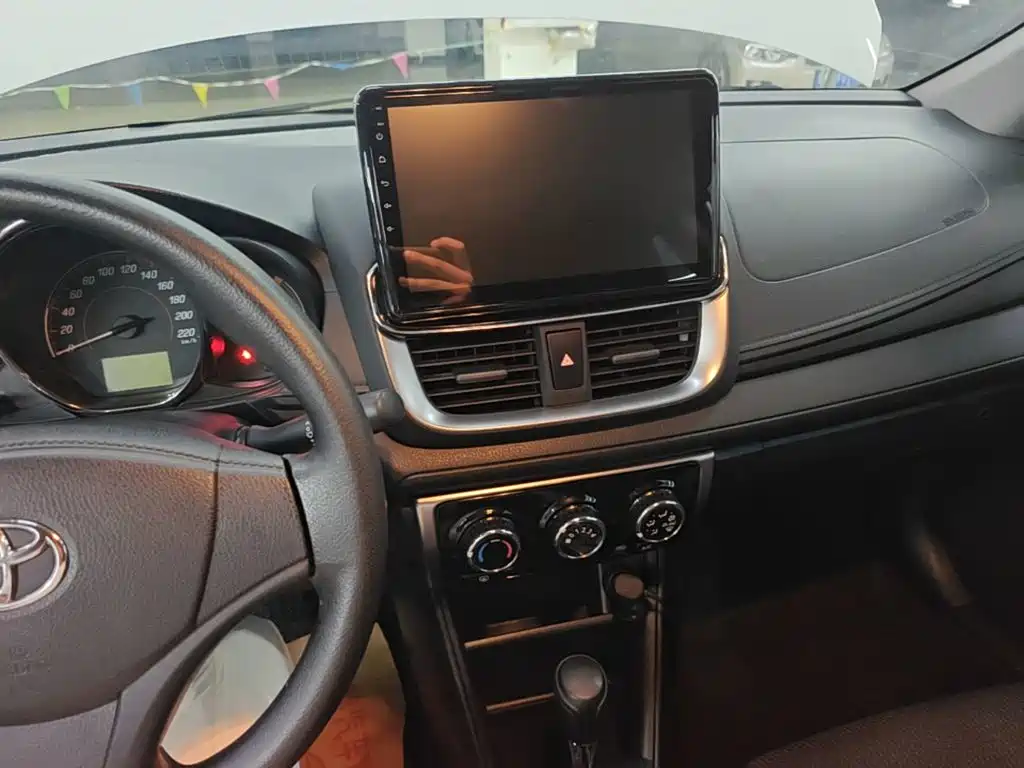 Toyota Yaris, миниатюра 13