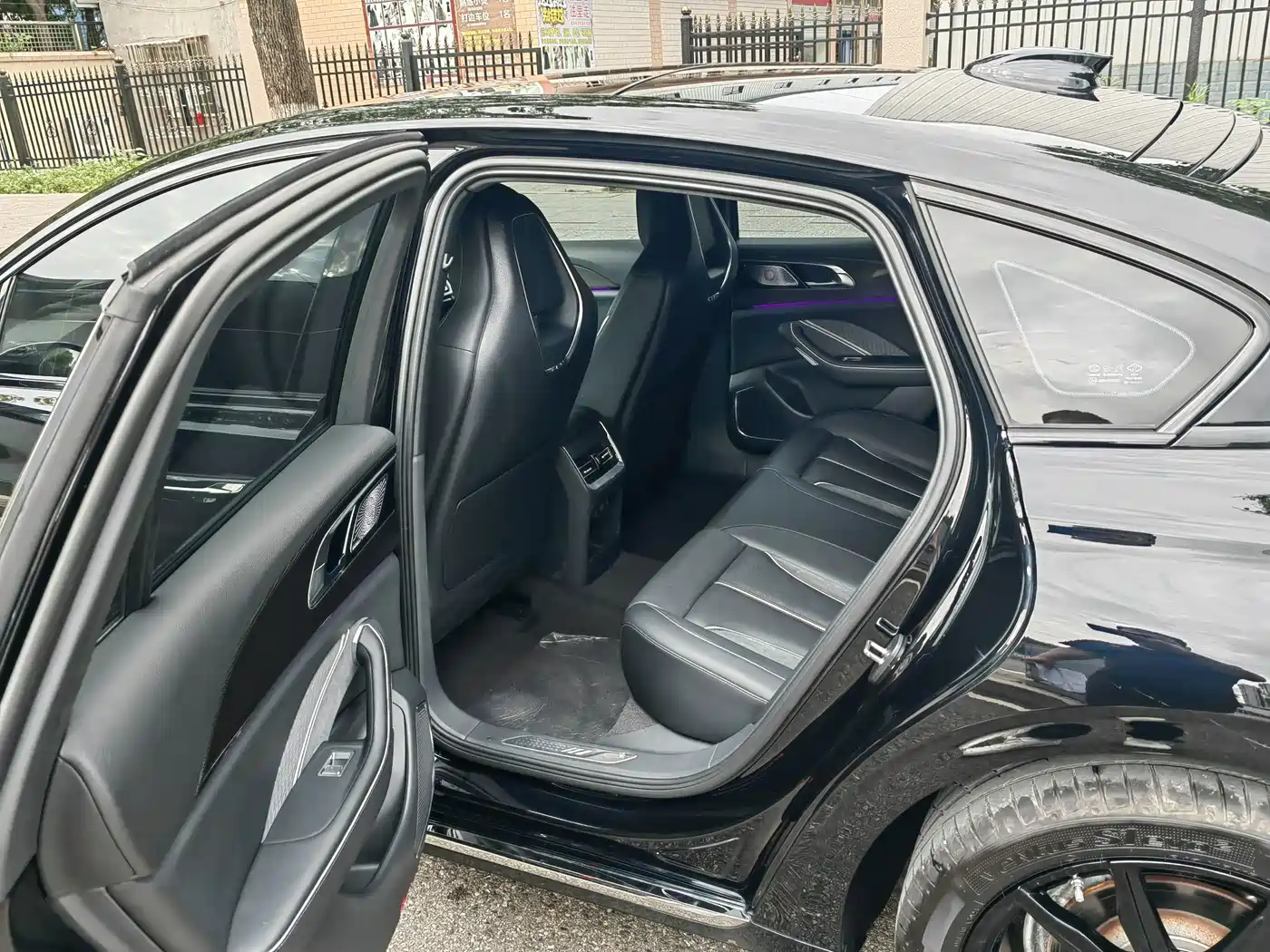 Hongqi H6 2024 2023 2.0T Ultimate Edition