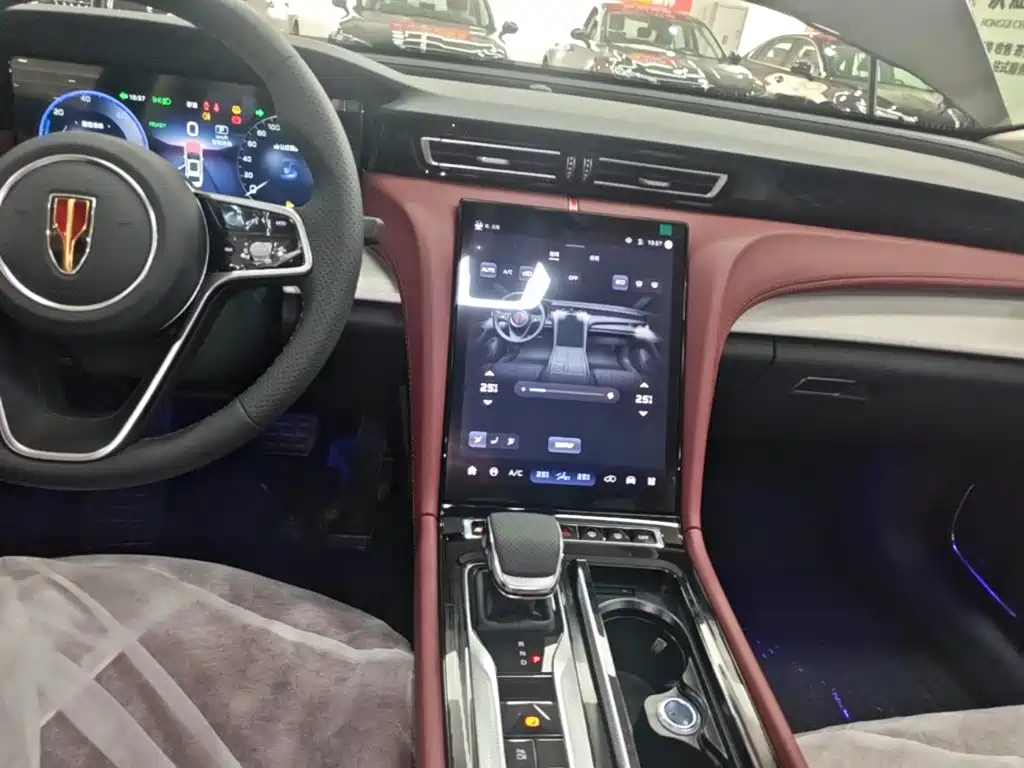 Hongqi H5 PHEV 2026 2025 130 Super Hybrid Edition