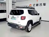 Фото 19 - Jeep Renegade