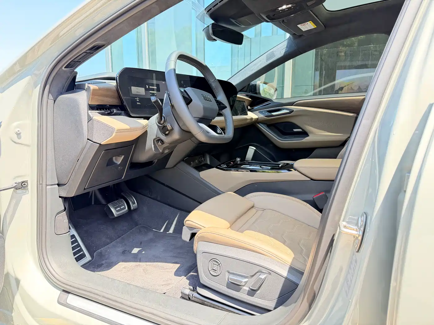 Audi A6L e-tron 2026 Model Pioneer Edition фото 8
