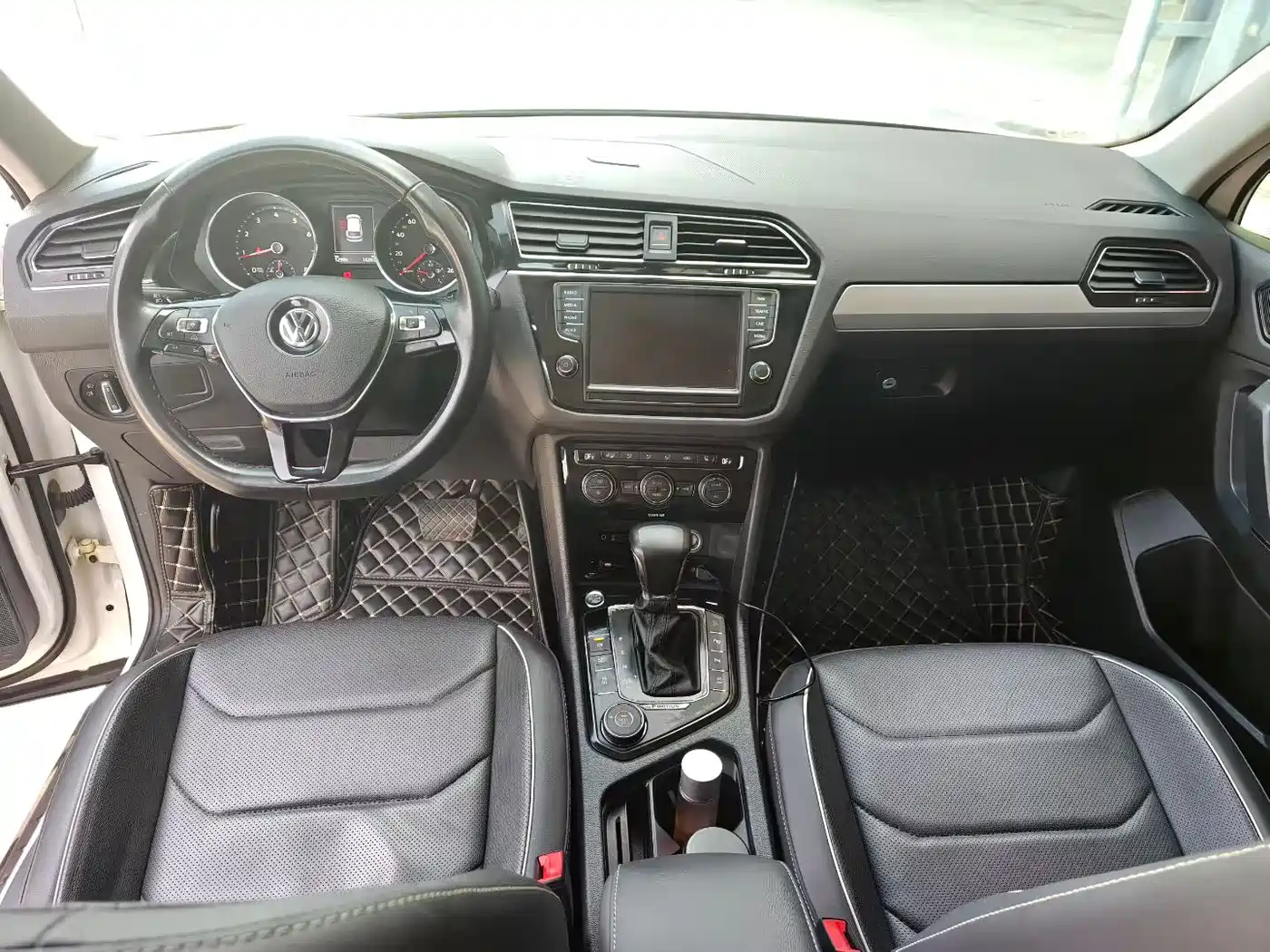 Volkswagen Tiguan L 2018 380TSI Automatic AWD Flagship Edition фото 8