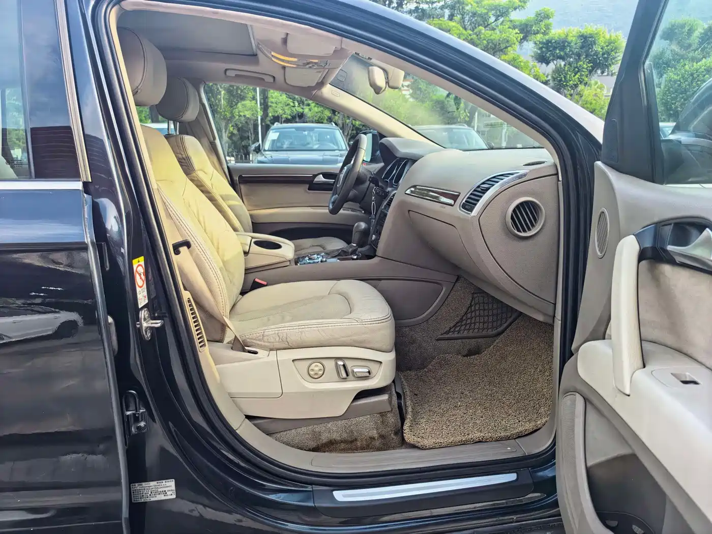 Фото 6 - Audi Q7