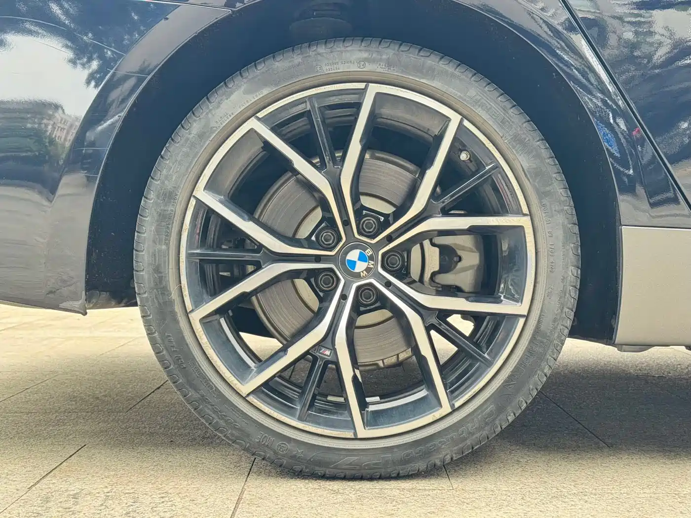BMW 5 Series 2021 530Li Premium M Sport Package фото 27