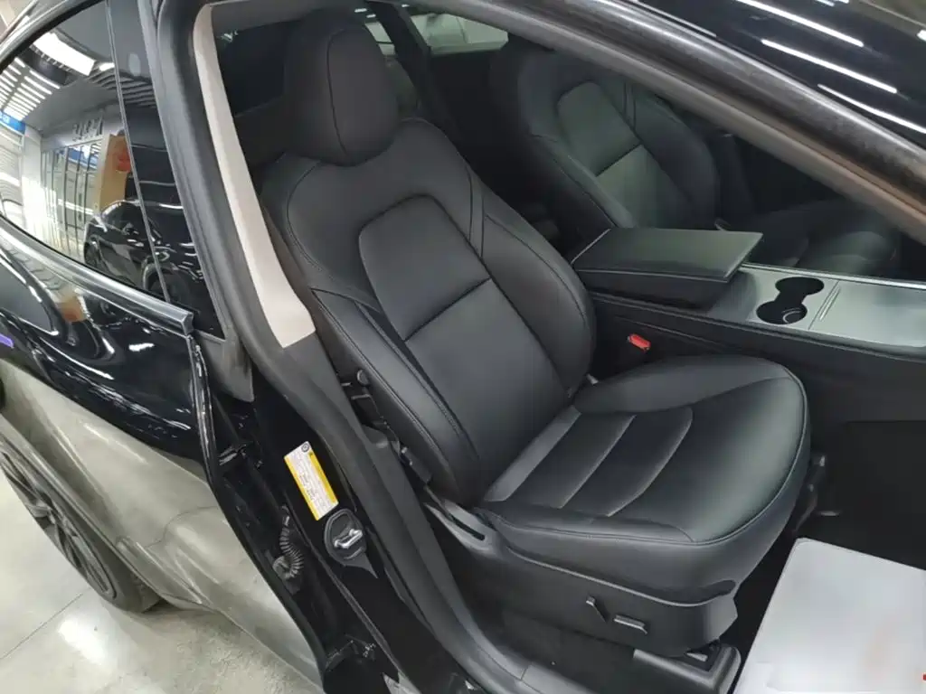 Фото 25 - Tesla Model Y