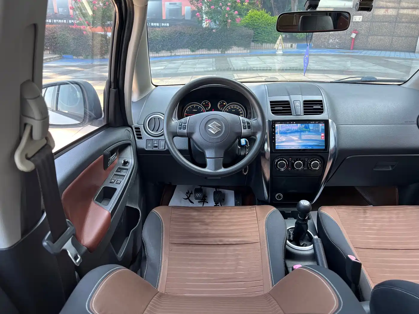 Suzuki SX4 2014 2013 1.6L Manual Cool Edition