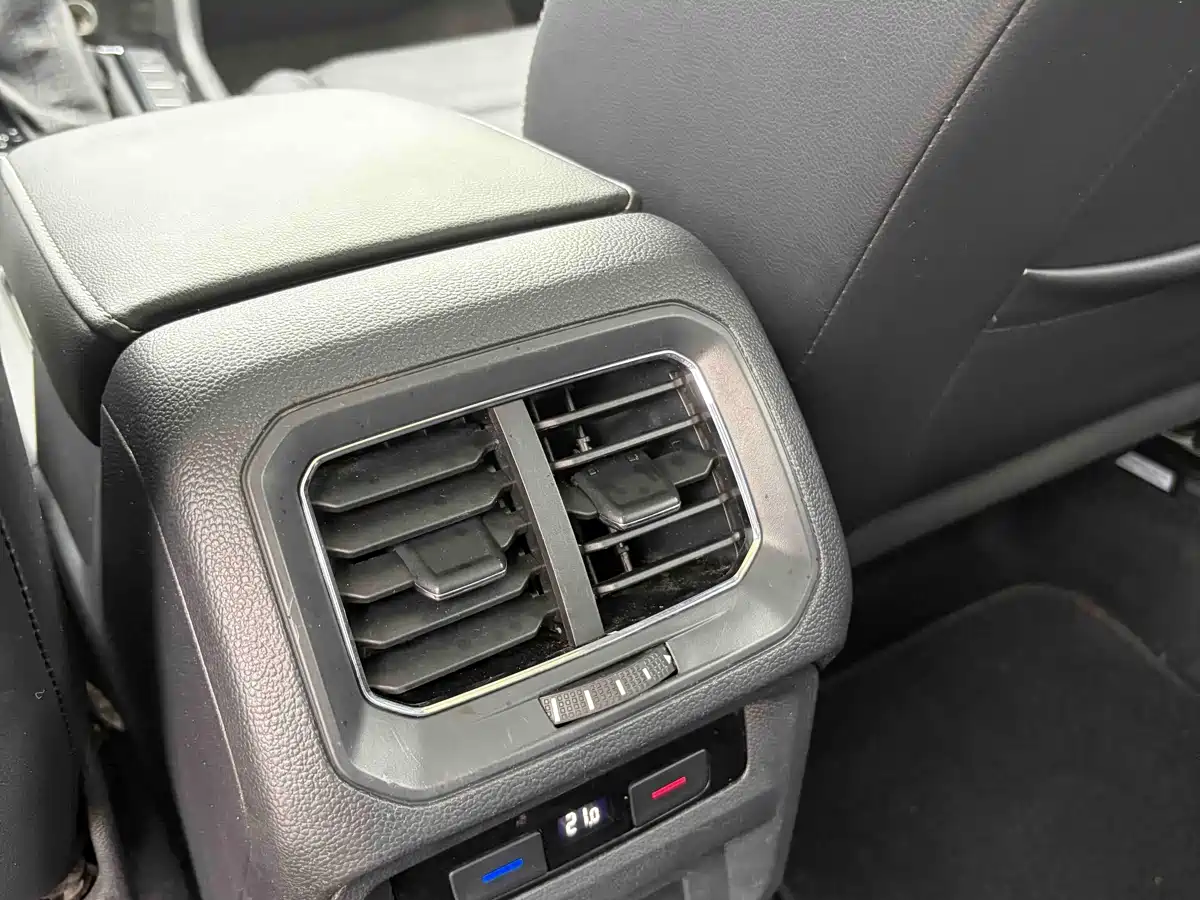 Volkswagen Tiguan L 2017 330TSI Automatic 2WD Luxury Edition фото 14