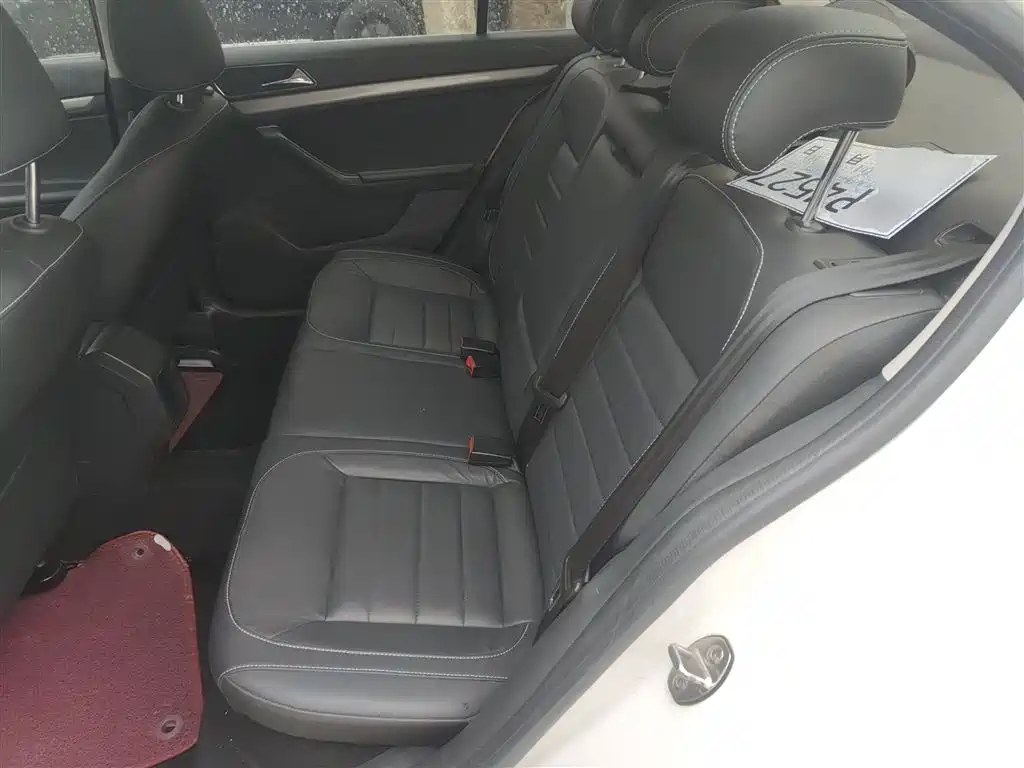 Volkswagen Lavida 2017 1.6L Automatic Comfort Edition фото 13