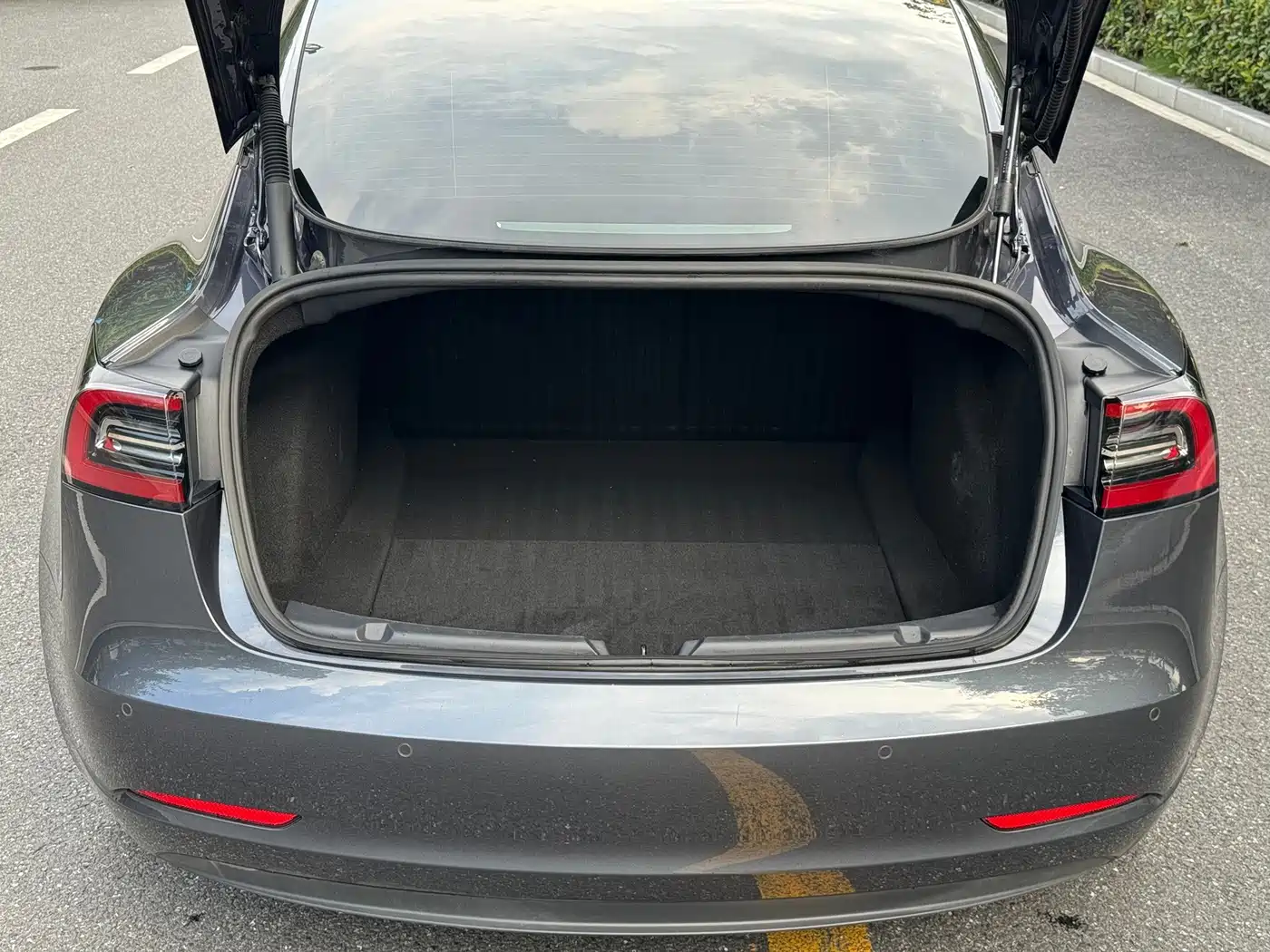 Фото 16 - Tesla Model 3