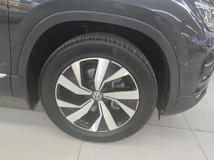 Volkswagen Tayron 2020 330TSI 2WD Luxury Smart Edition фото 6