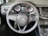 Photo 15 - Buick Verano