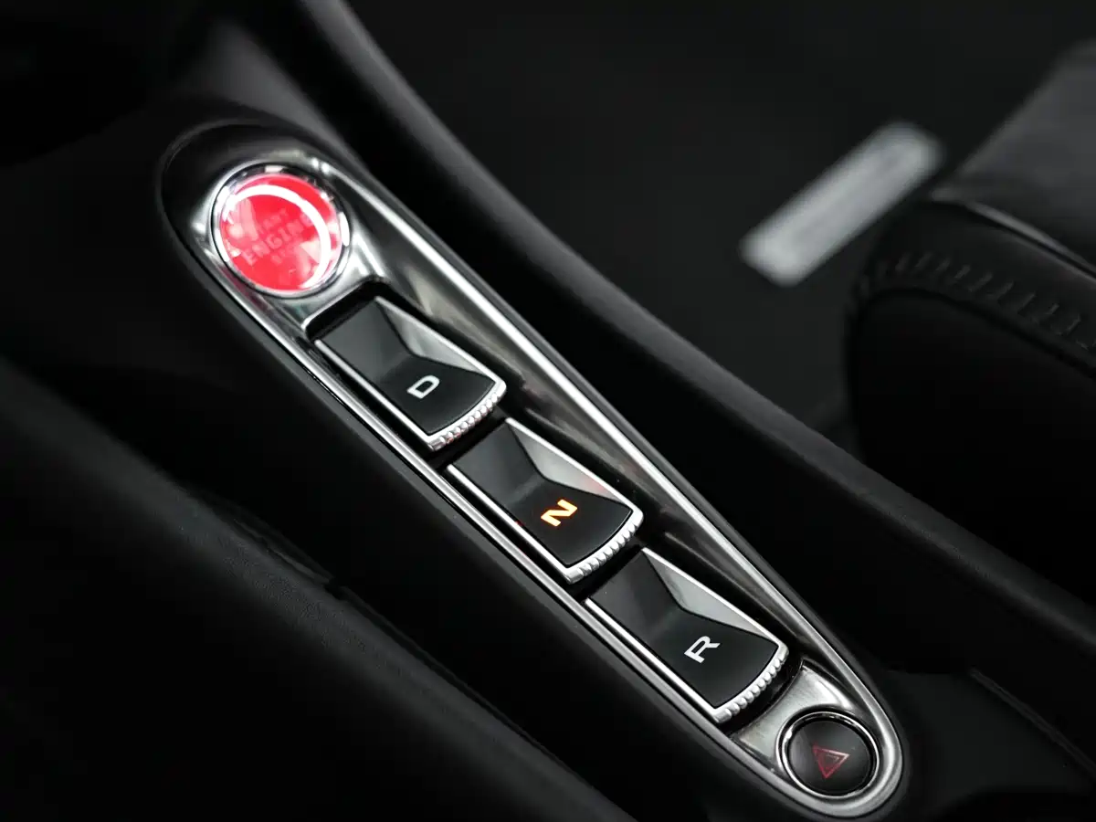 McLaren Artura 2023 3.0T Hybrid Standard фото 21