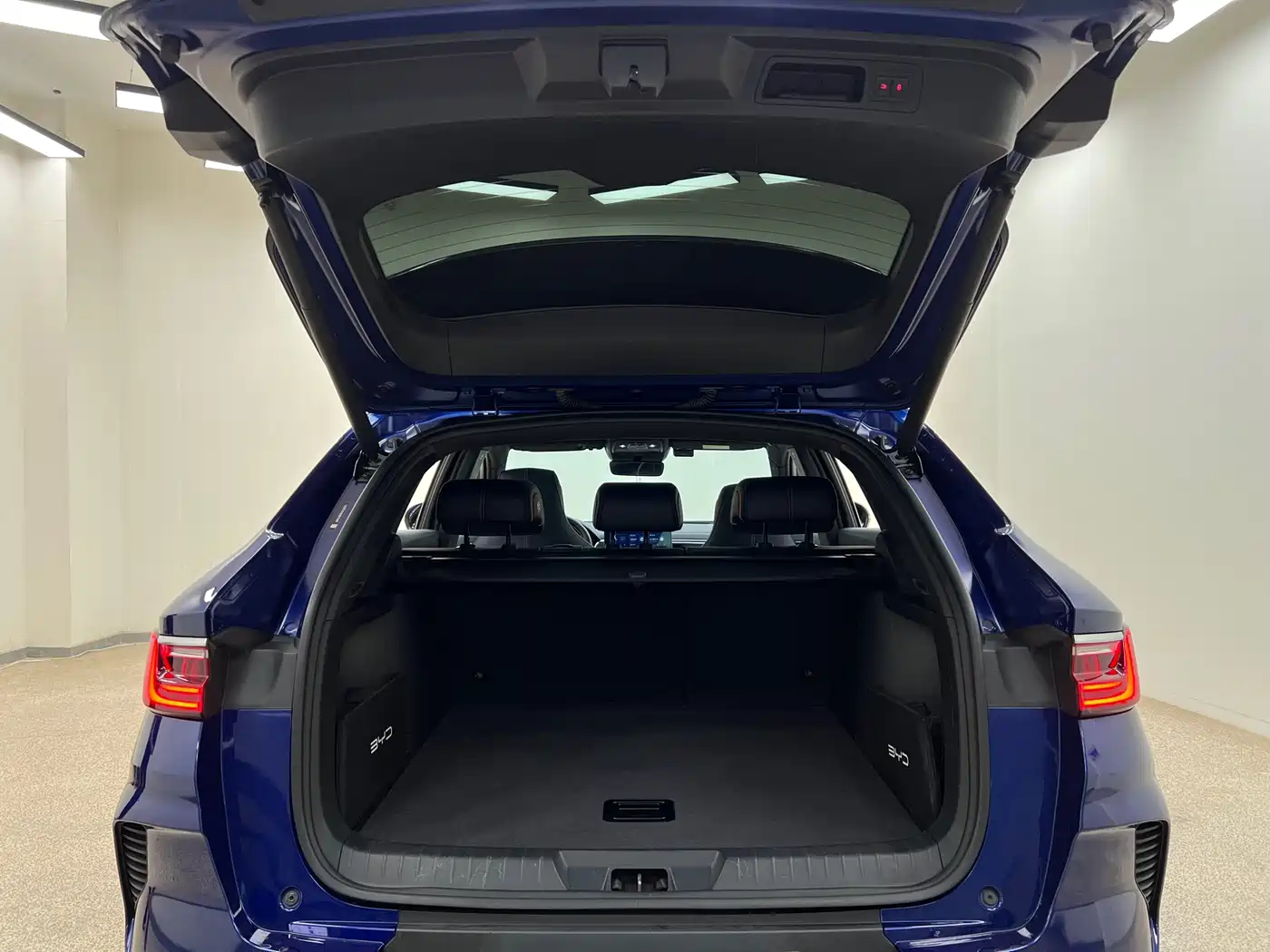 BYD Song PLUS PHEV 2021 DM-i 110KM Flagship фото 32