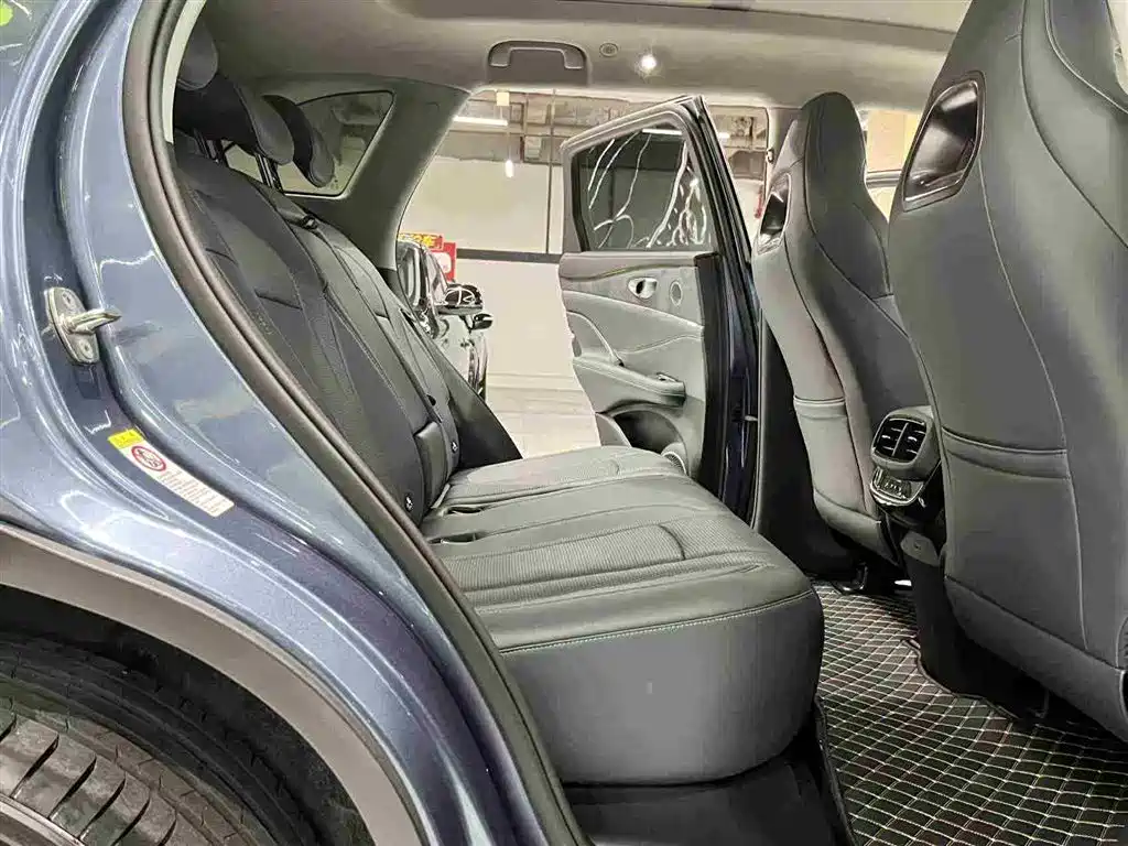 BYD Hai Shi 07 DM-i 2025 150 Pilot+ Edition фото 14